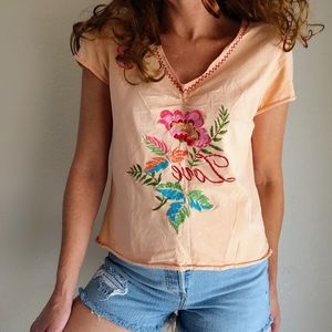 ❤️VTG cotton embroidered Love Tee